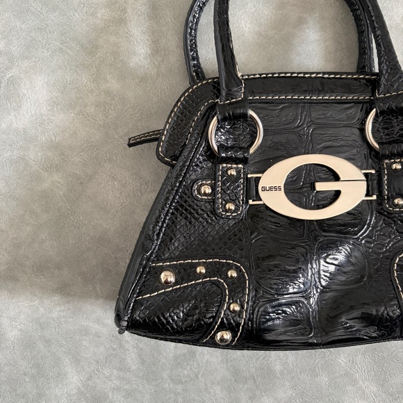 Guess patent faux leather mini purse | y2k mini guess bag - Picture 2 of 8